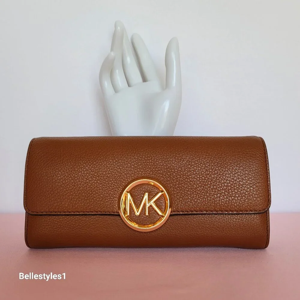 MICHAEL KORS Pebbled Leather Flap Large Wallet-Luggage color. PRE-OWNED/USED.⭐ - Picture 1 of 16